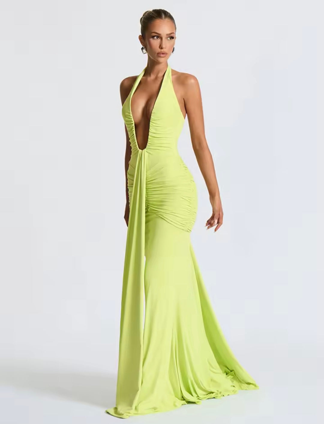 Vestido Largo Carla – Sensualidad y Elegancia en Cada Paso